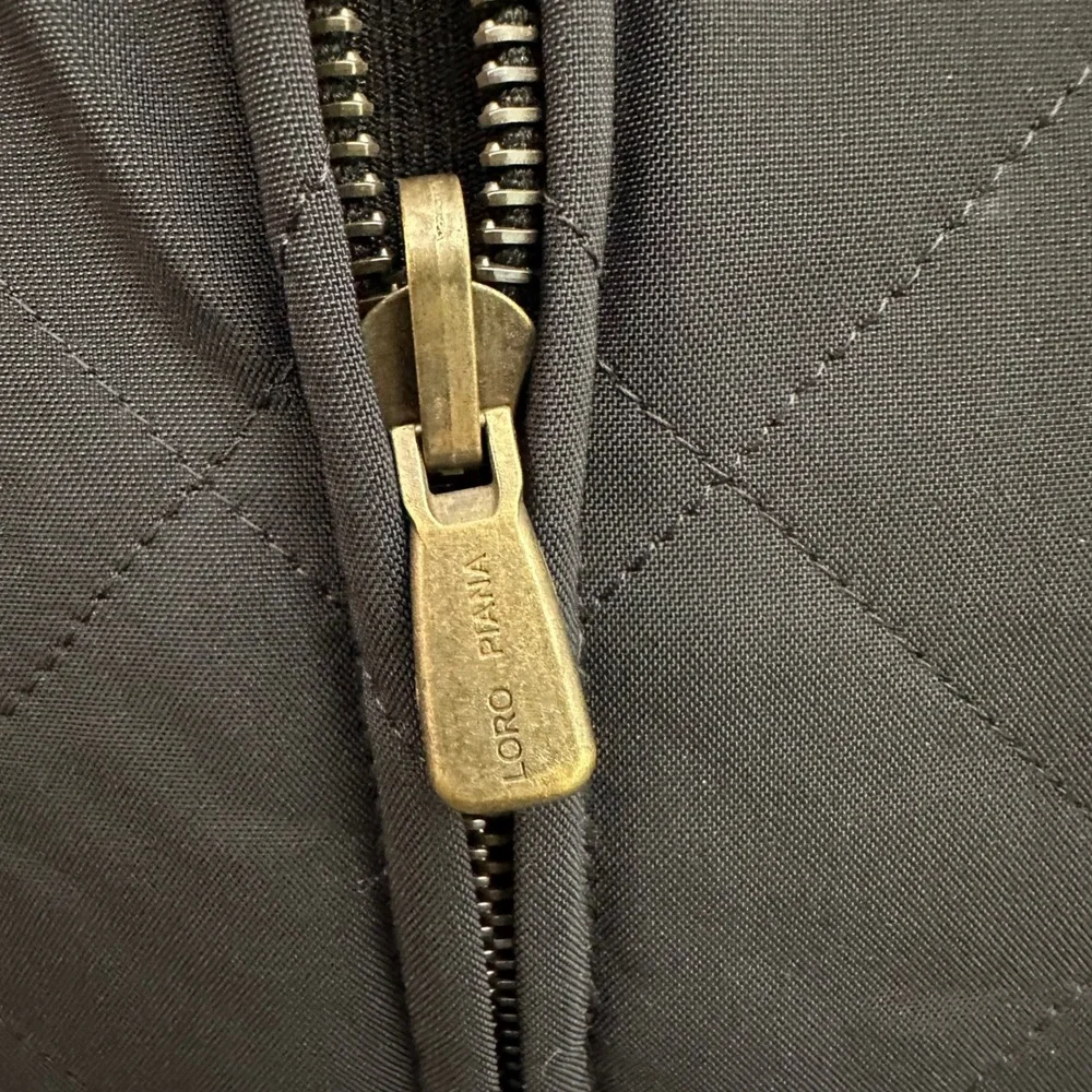 Loro Piana excellent no